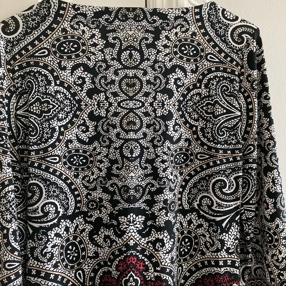 White House Black Market Tunic - Picture 3 of 4